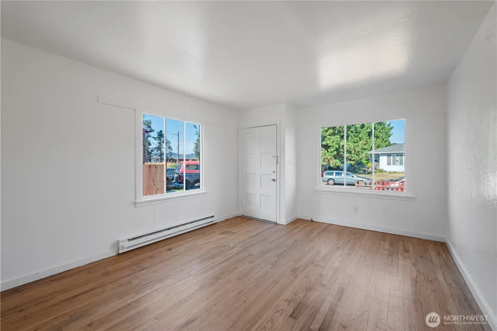 228 24th Avenue Longview, WA 98632