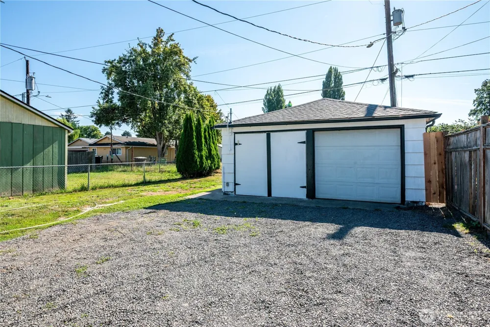 228 24th Avenue Longview, WA 98632