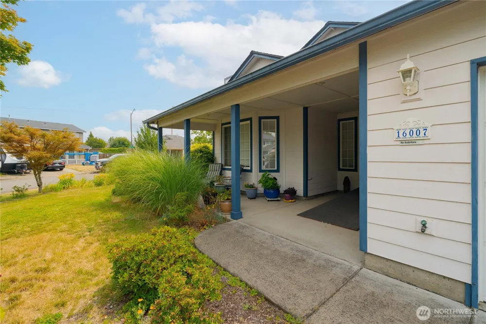 16007 NE Hickory Street Vancouver, WA 98682
