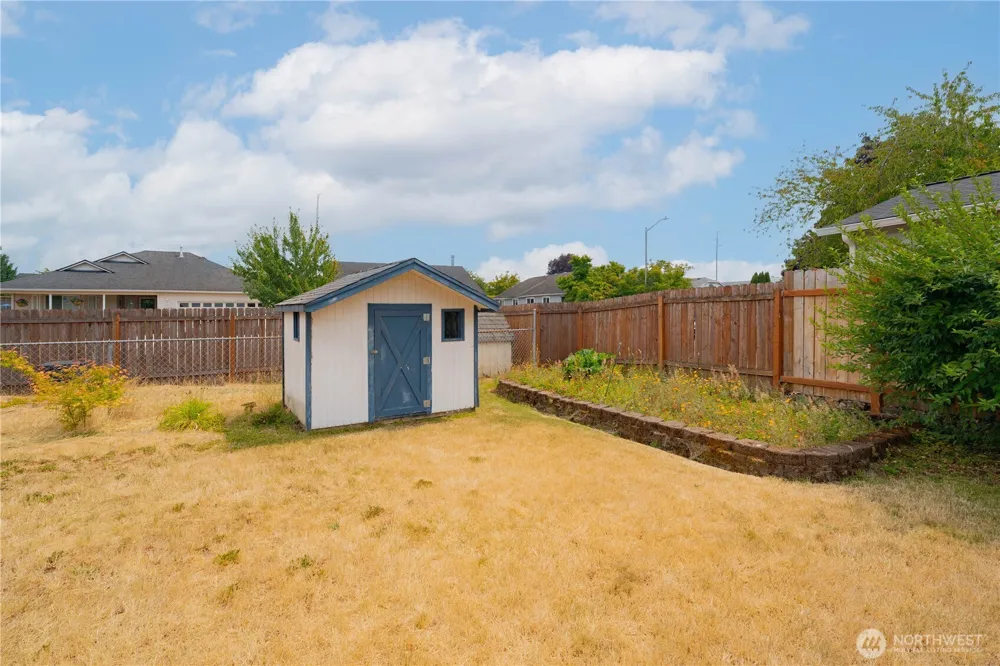 16007 NE Hickory Street Vancouver, WA 98682