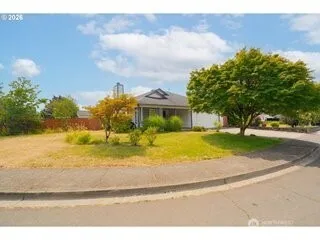 16007 NE Hickory Street Vancouver, WA 98682