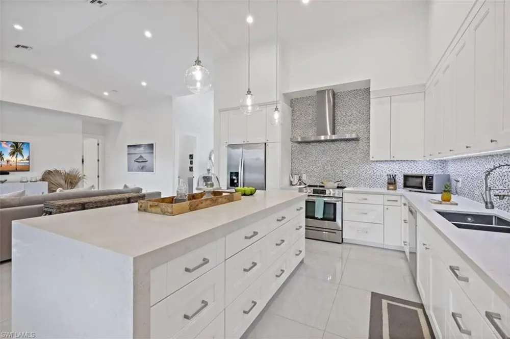 1889 Bahama Avenue Marco Island, FL 34145