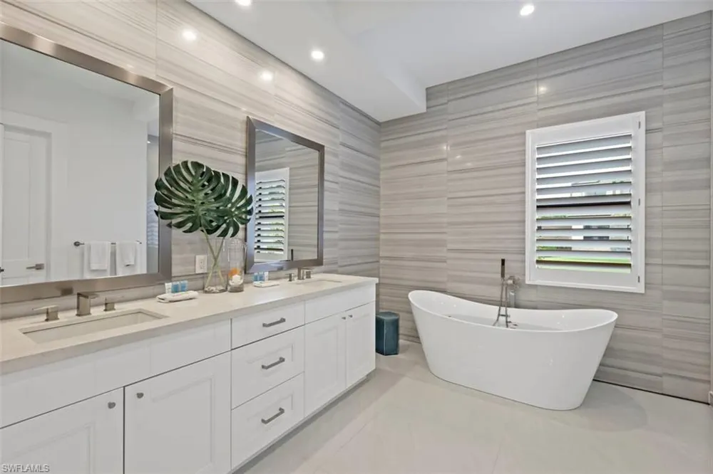 1889 Bahama Avenue Marco Island, FL 34145