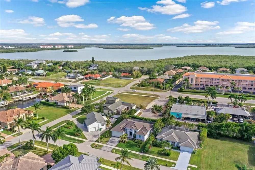 1889 Bahama Avenue Marco Island, FL 34145
