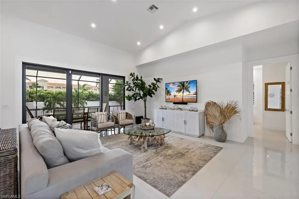 1889 Bahama Avenue Marco Island, FL 34145