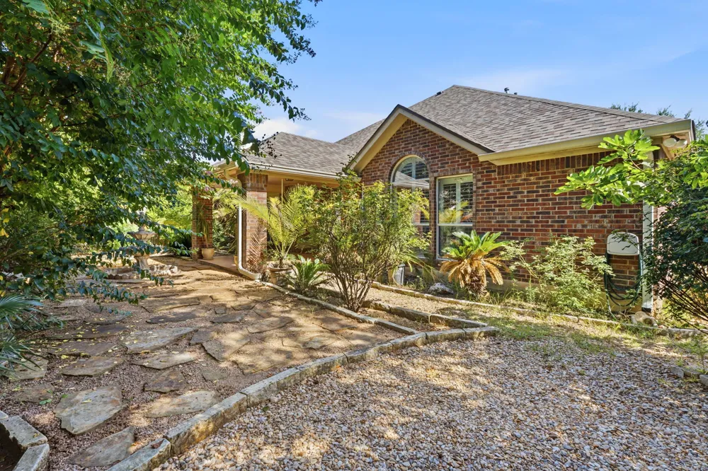 16305 Almaden Drive Austin, TX 78717