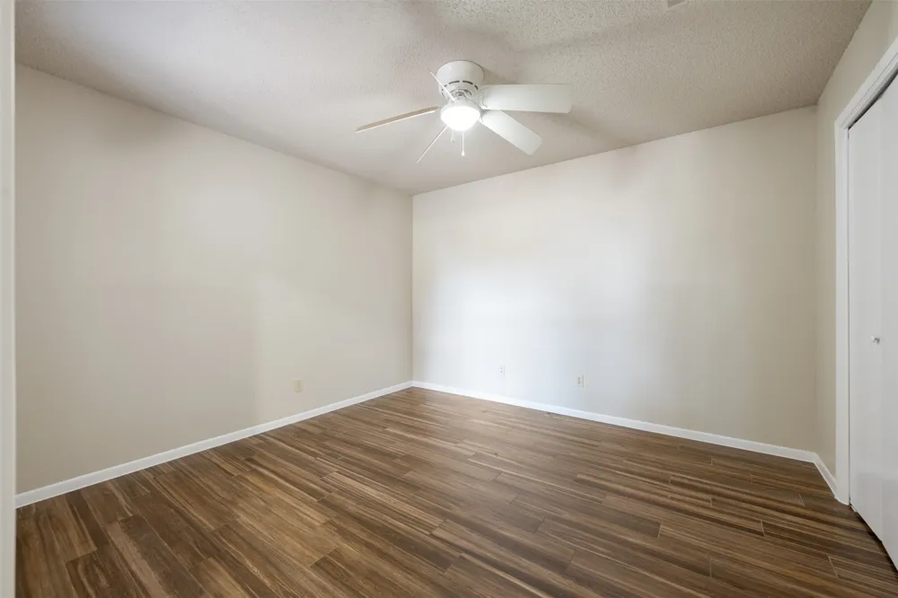 253 Mooring Circle #B Lakeway, TX 78734