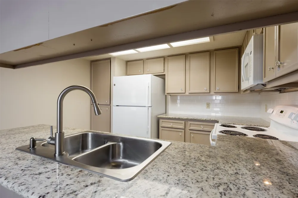 253 Mooring Circle #B Lakeway, TX 78734