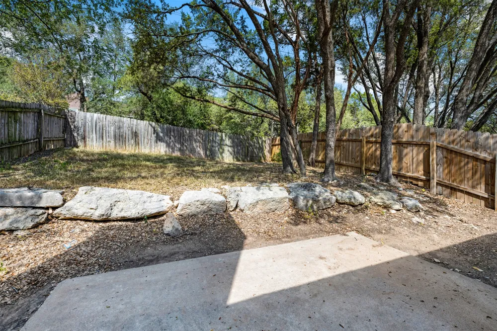 253 Mooring Circle #B Lakeway, TX 78734
