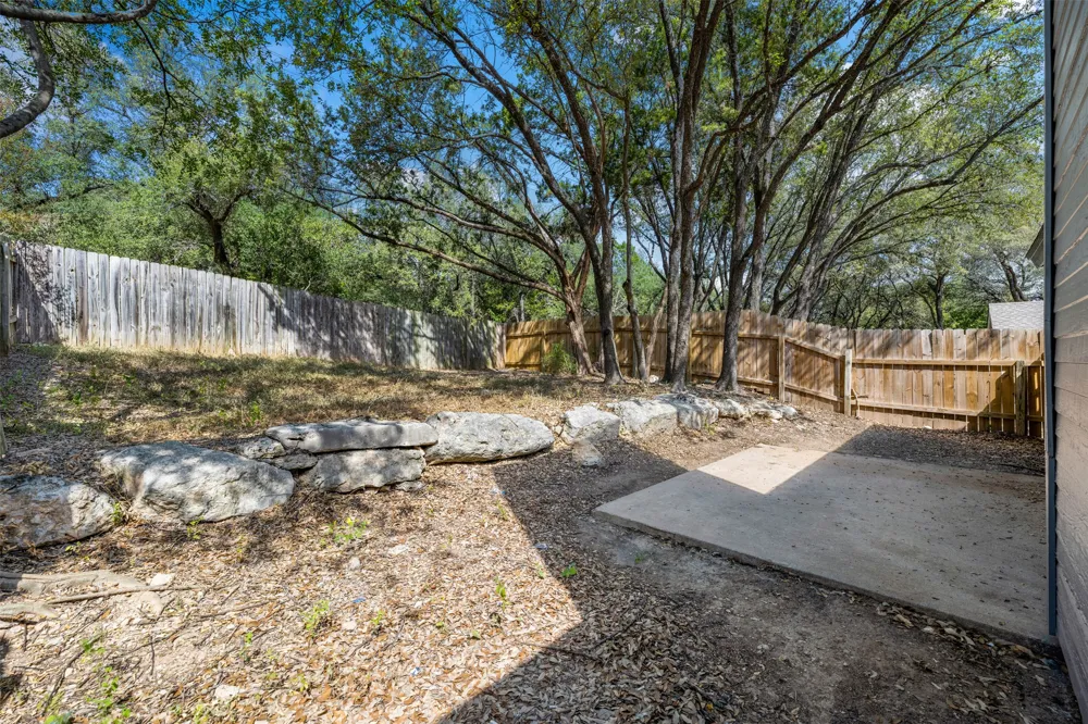253 Mooring Circle #B Lakeway, TX 78734
