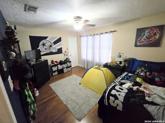 8419 BRANCH HOLLOW DR Universal City, TX 78148