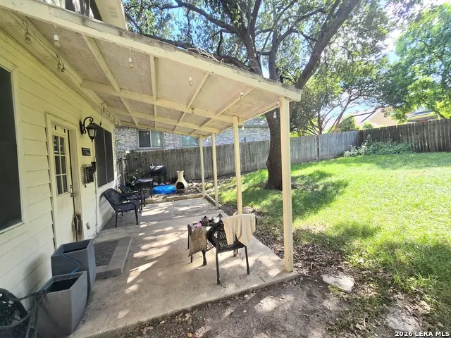 8419 BRANCH HOLLOW DR Universal City, TX 78148