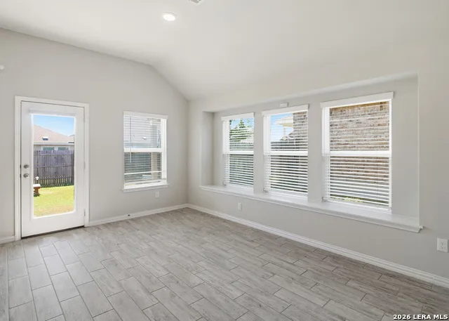 253 Holland Park Schertz, TX 78108