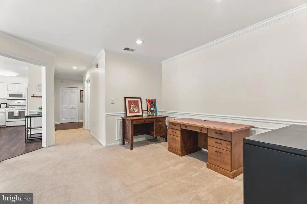 12105 TULLAMORE #402 Timonium, MD 21093