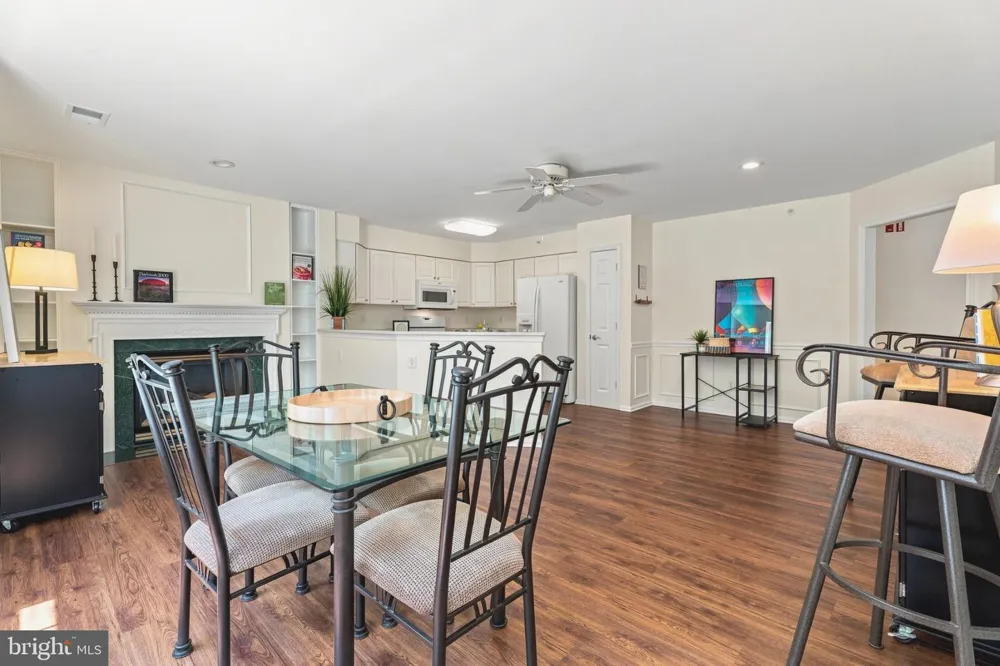 12105 TULLAMORE #402 Timonium, MD 21093