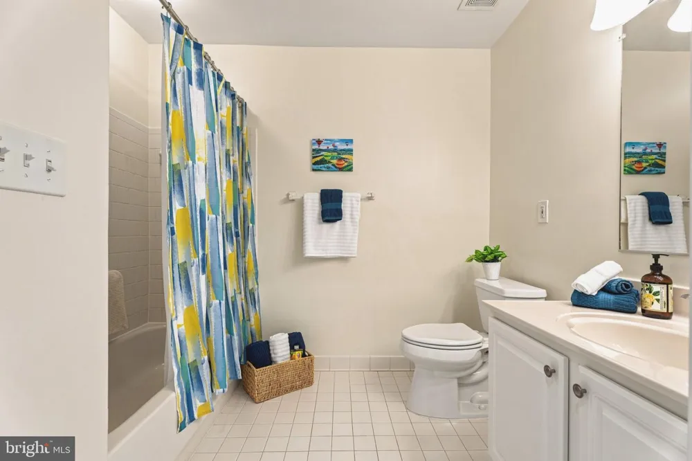 12105 TULLAMORE #402 Timonium, MD 21093