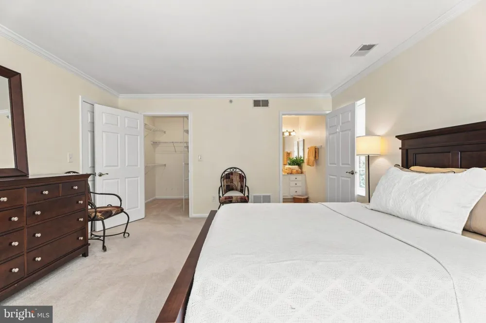12105 TULLAMORE #402 Timonium, MD 21093