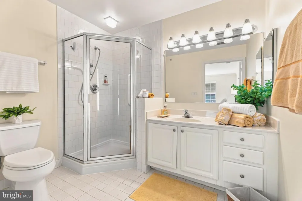 12105 TULLAMORE #402 Timonium, MD 21093