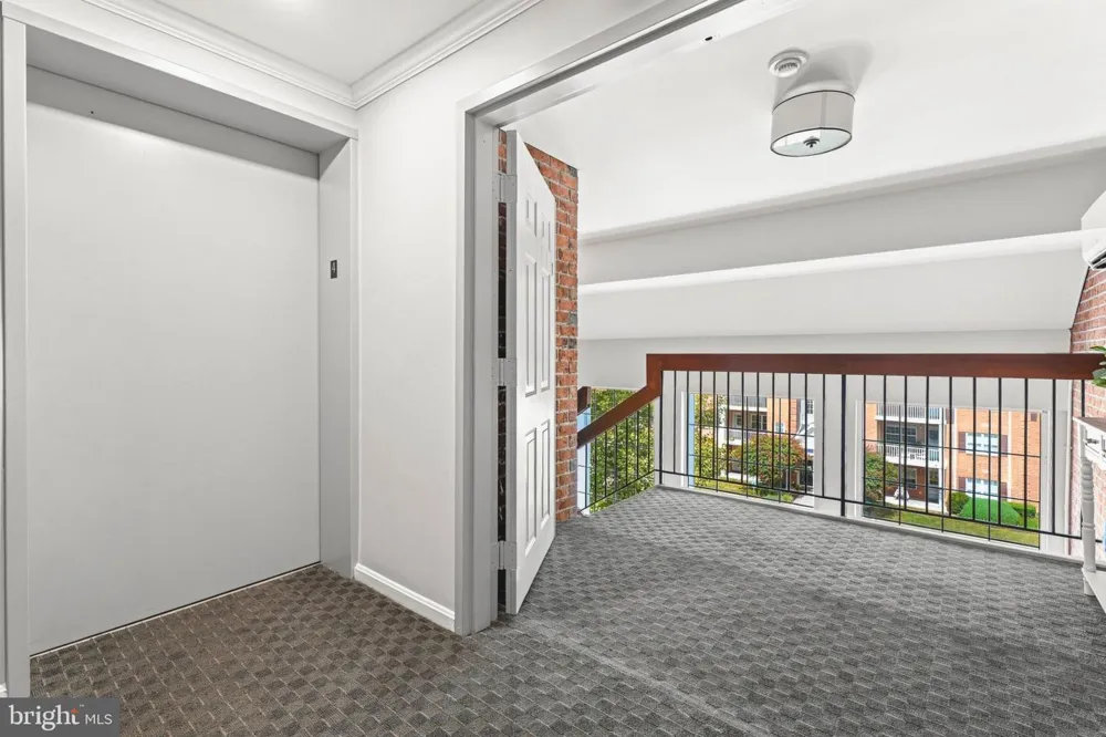 12105 TULLAMORE #402 Timonium, MD 21093