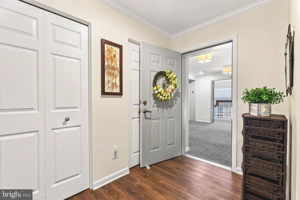 12105 TULLAMORE #402 Timonium, MD 21093