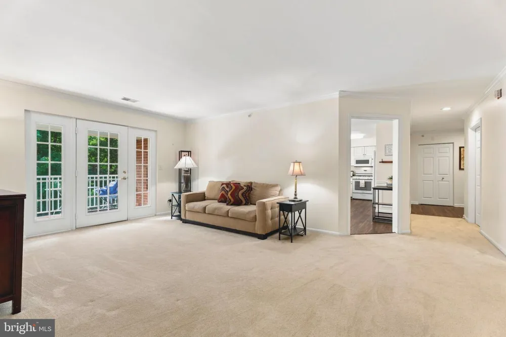 12105 TULLAMORE #402 Timonium, MD 21093
