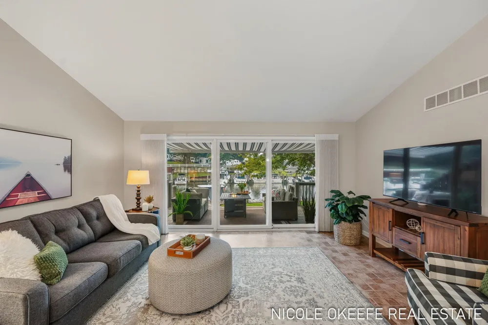 432 River Island Drive South Haven, MI 49090