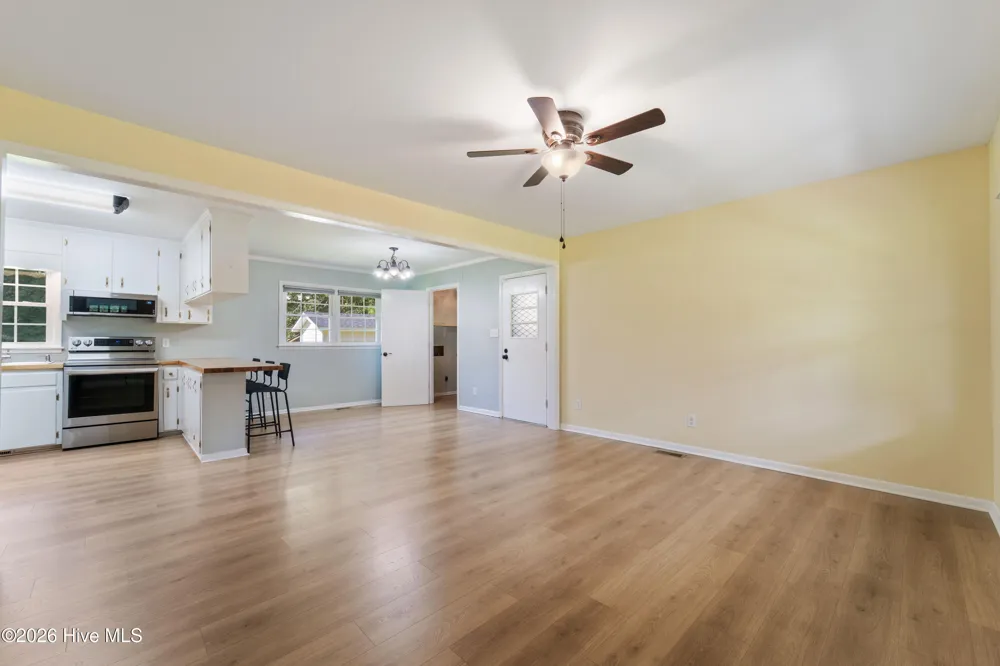 171 Trott Road Richlands, NC 28574