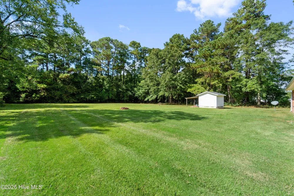 171 Trott Road Richlands, NC 28574