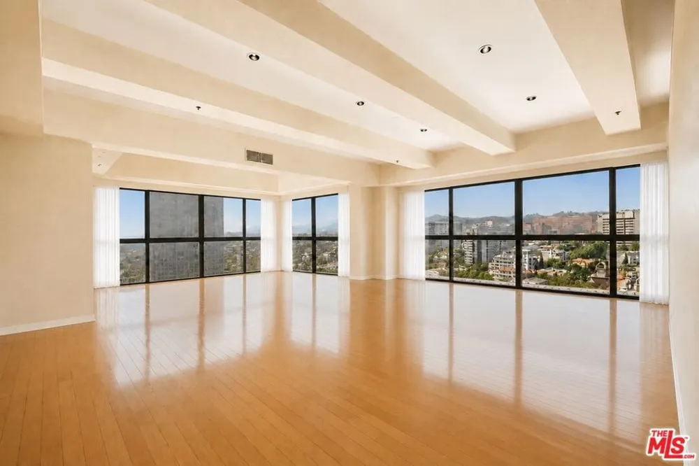 10790 Wilshire Boulevard #1001 Los Angeles, CA 90024