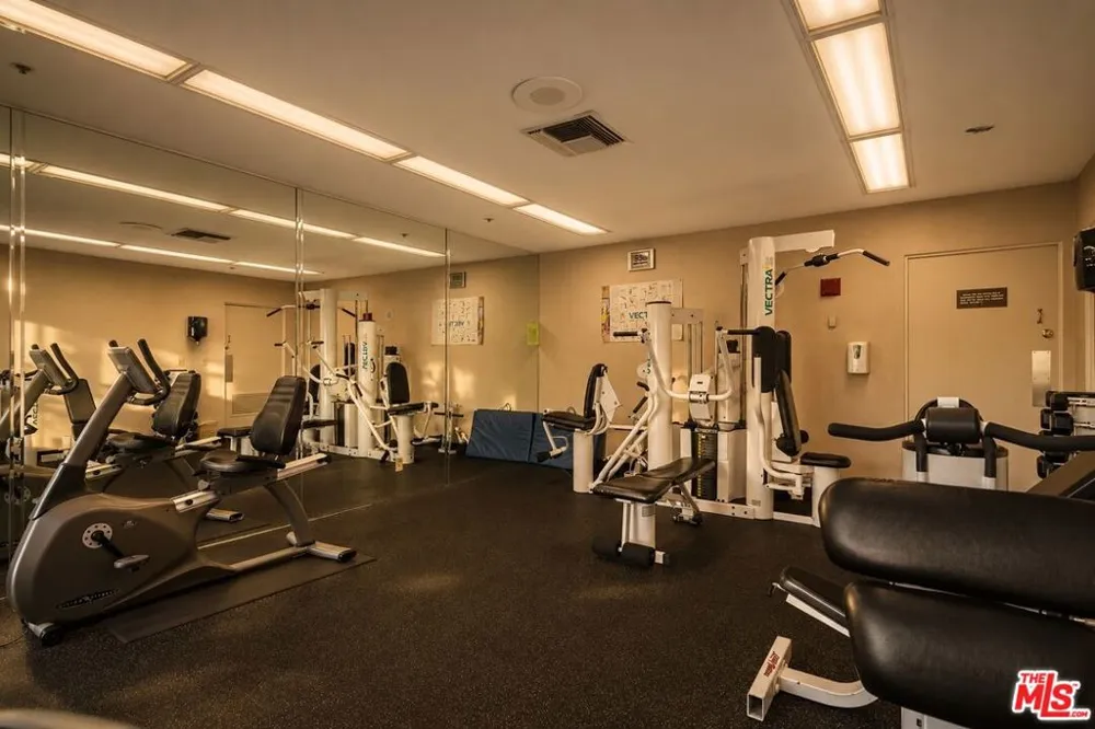 10790 Wilshire Boulevard #1001 Los Angeles, CA 90024
