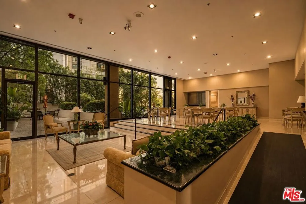 10790 Wilshire Boulevard #1001 Los Angeles, CA 90024