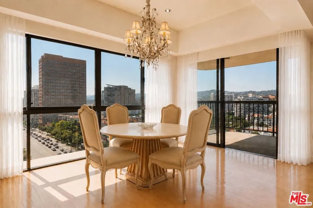 10790 Wilshire Boulevard #1001 Los Angeles, CA 90024
