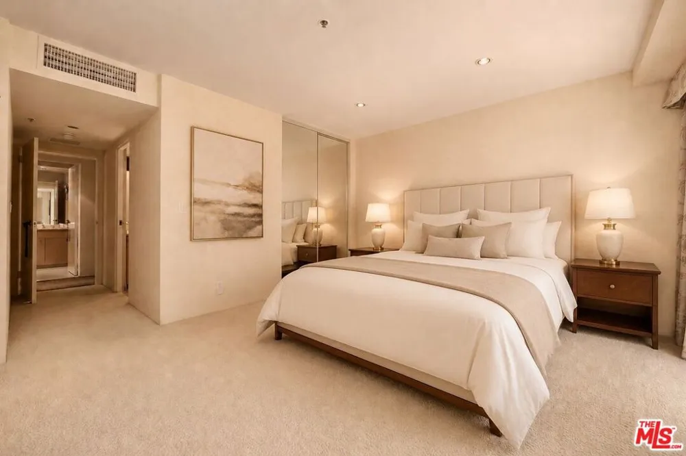 10790 Wilshire Boulevard #1001 Los Angeles, CA 90024