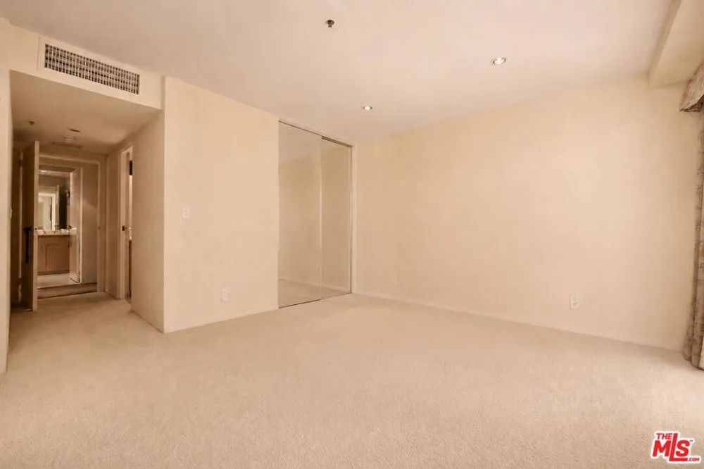 10790 Wilshire Boulevard #1001 Los Angeles, CA 90024