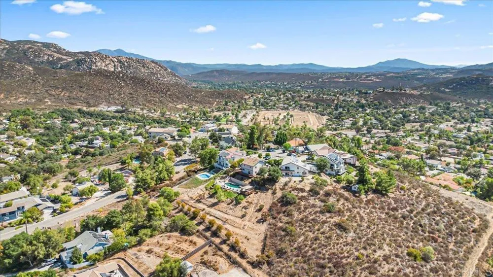24144 St Helena Court Ramona, CA 92065