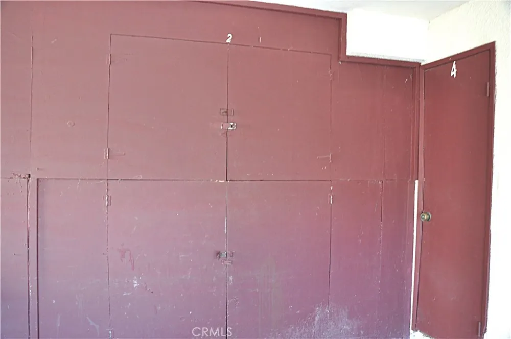 1102 W Calle Del Sol Azusa, CA 91702