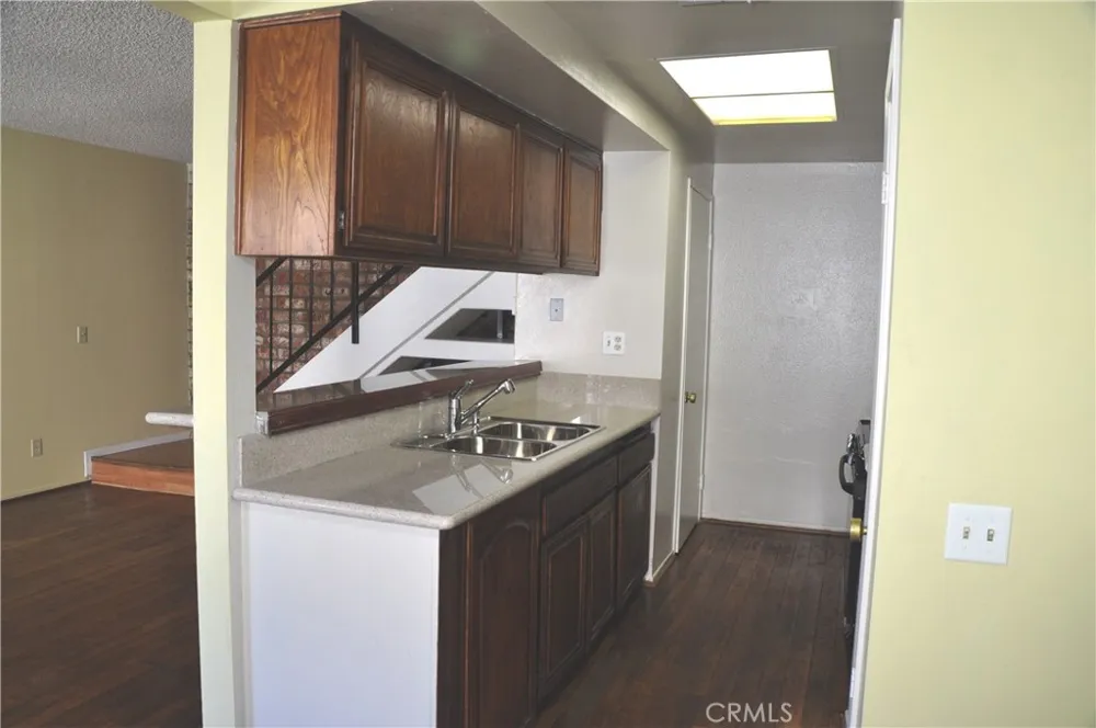 1102 W Calle Del Sol Azusa, CA 91702