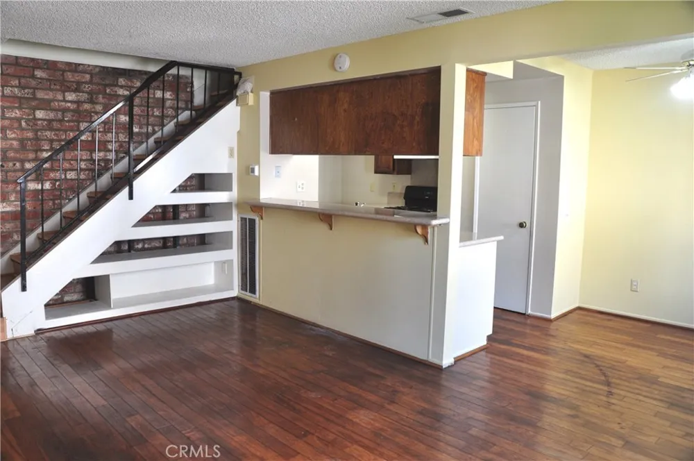 1102 W Calle Del Sol Azusa, CA 91702
