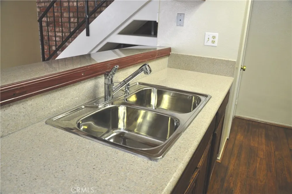 1102 W Calle Del Sol Azusa, CA 91702