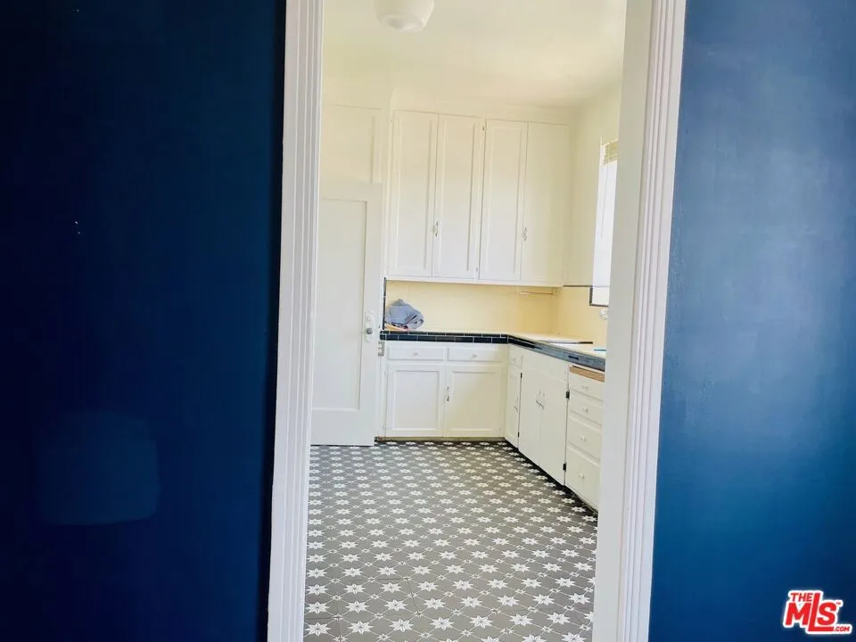 1314 HAYWORTH AVENUE #502 West Hollywood, CA 90046