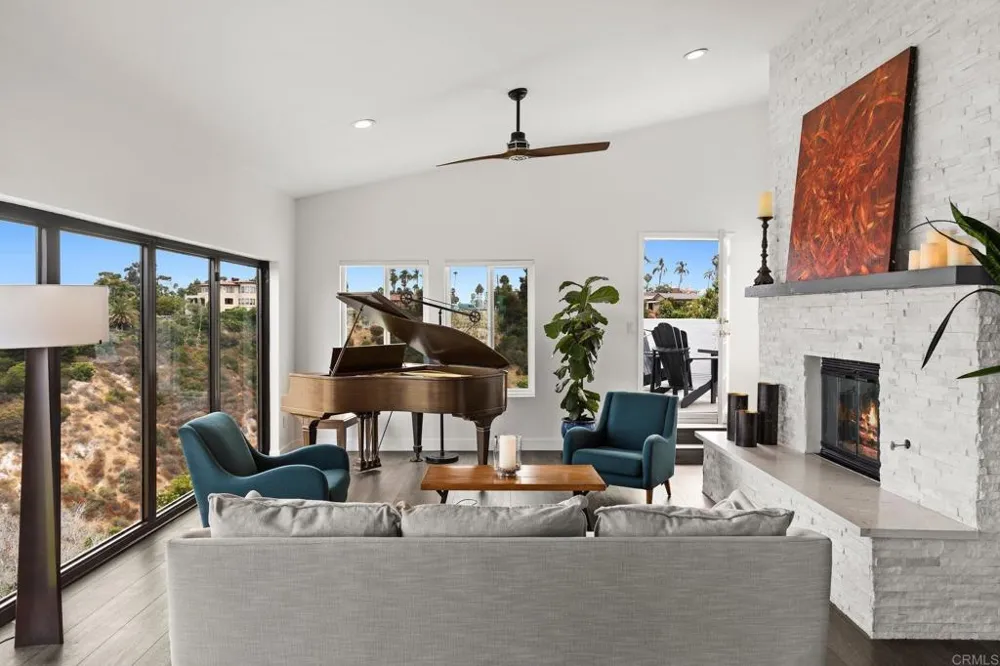 1414 Franciscan Way San Diego, CA 92116