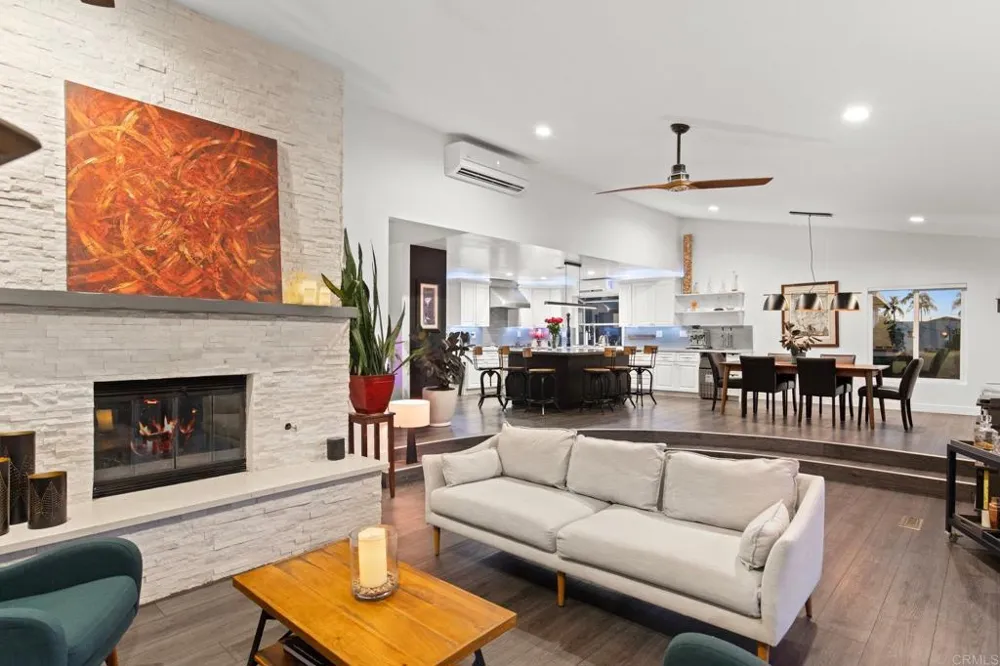 1414 Franciscan Way San Diego, CA 92116
