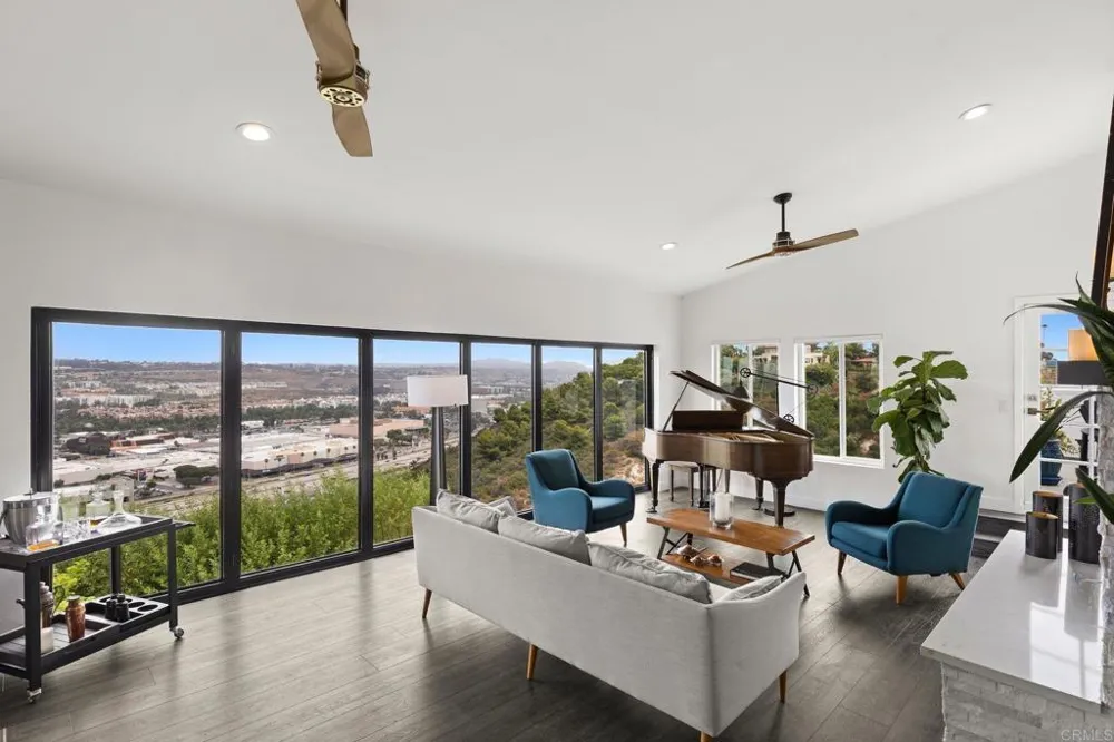 1414 Franciscan Way San Diego, CA 92116