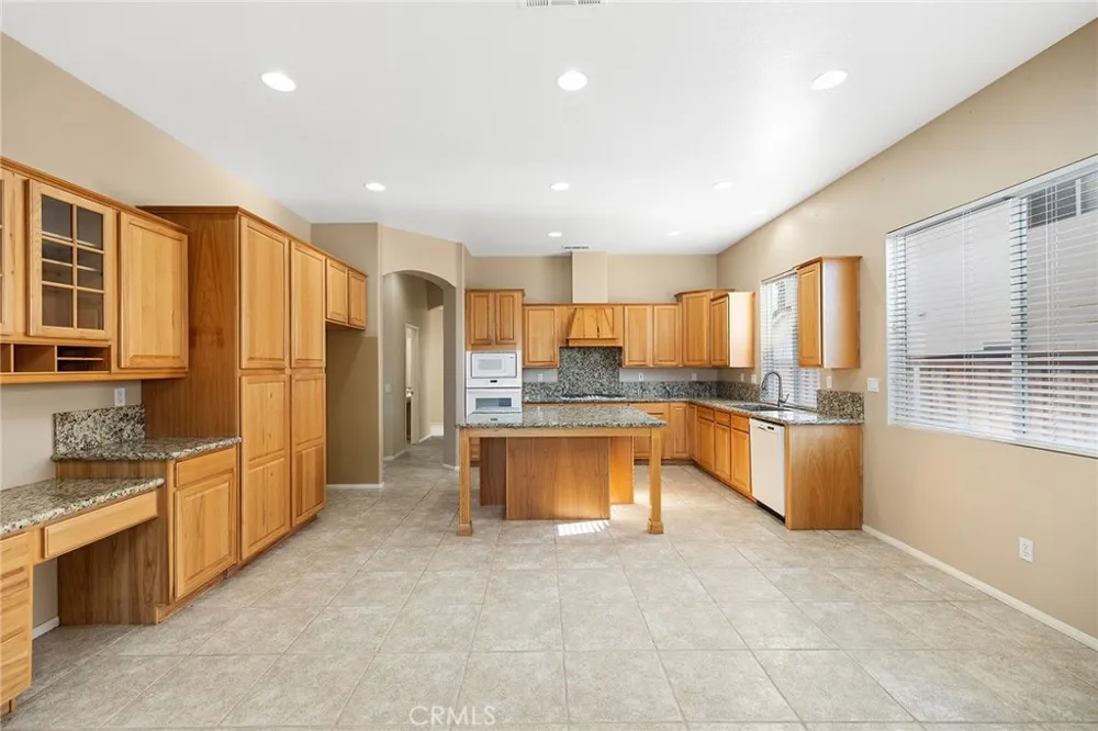 43831 Carentan Temecula, CA 92592