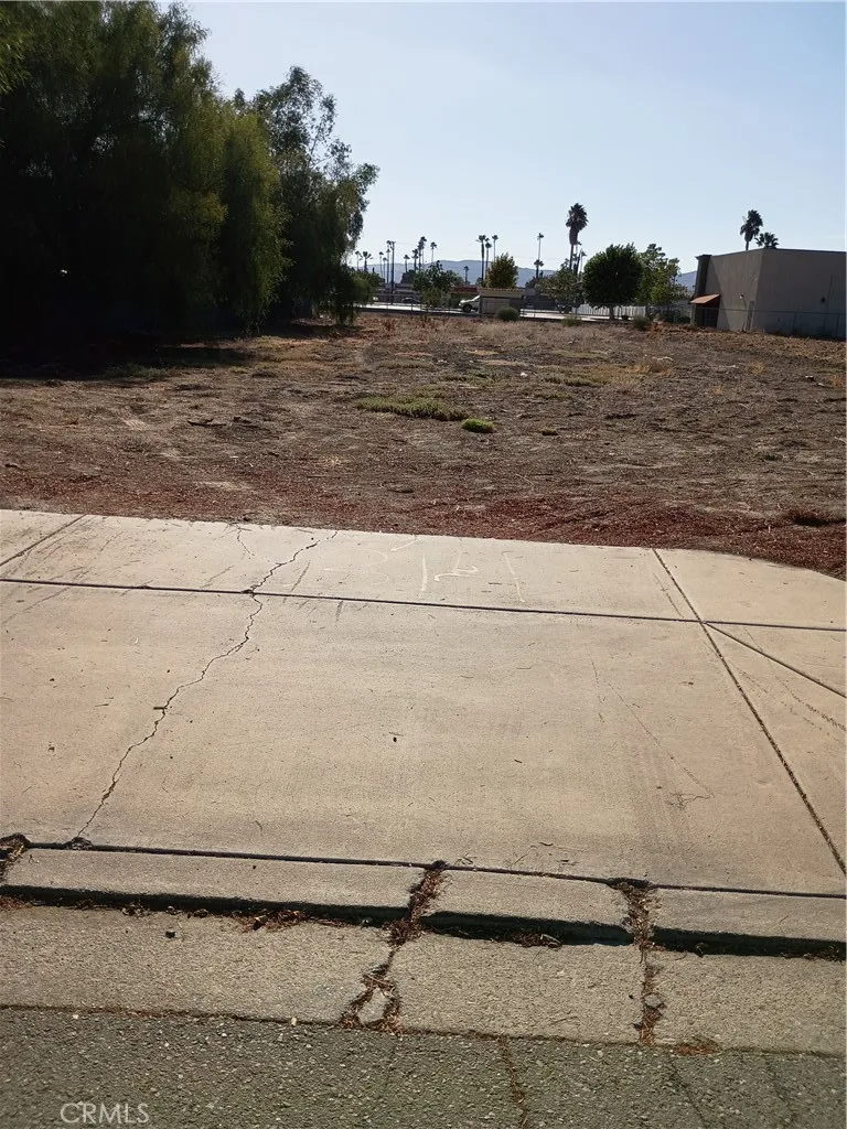 APN #437-240-025 San Jacinto, CA 92583