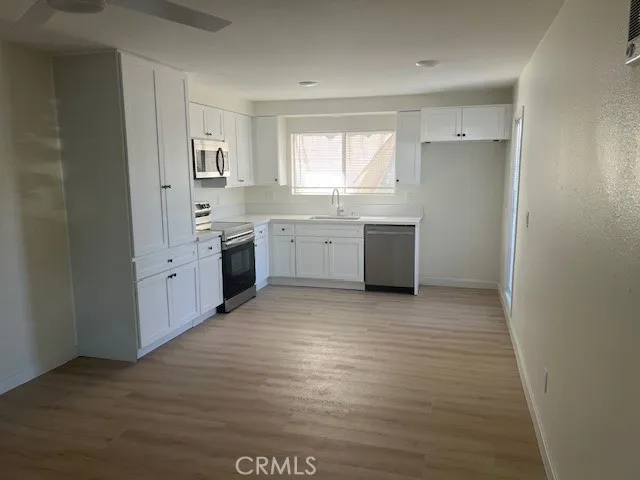 408 W La Veta #A Orange, CA 92866