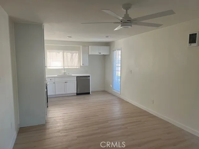 408 W La Veta #A Orange, CA 92866