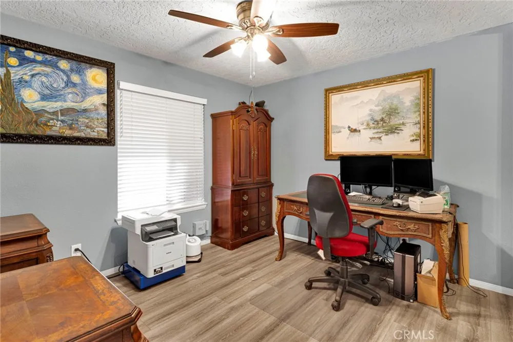 8951 Avocado Hesperia, CA 92345