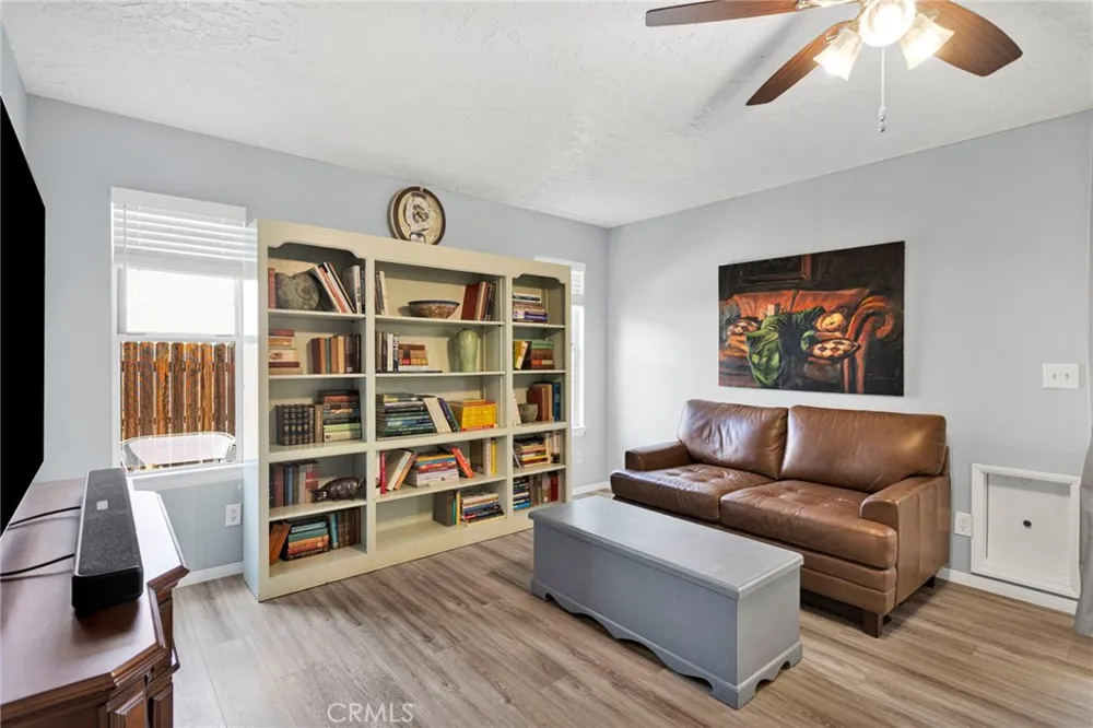 8951 Avocado Hesperia, CA 92345