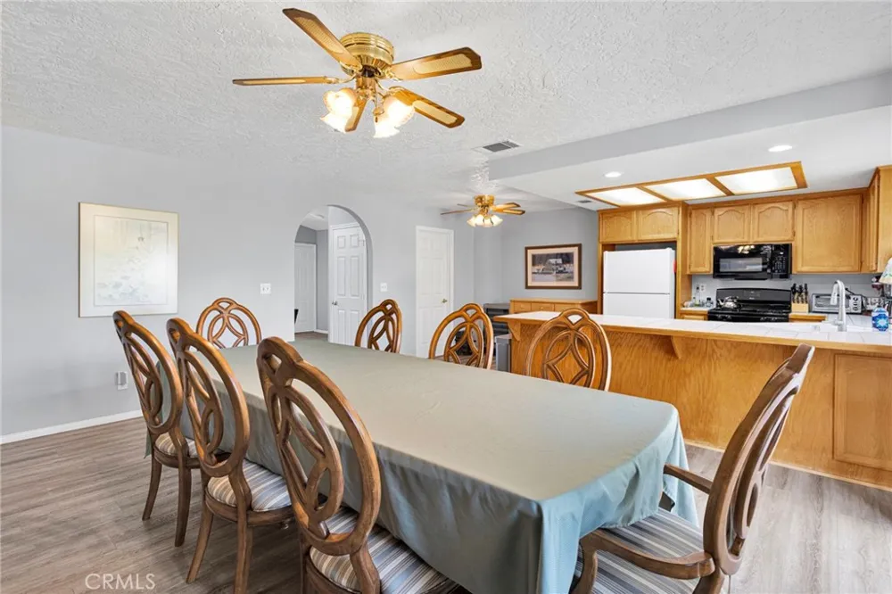 8951 Avocado Hesperia, CA 92345